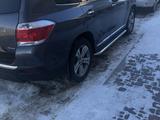 Toyota Highlander 2012 года за 12 500 000 тг. в Костанай – фото 3