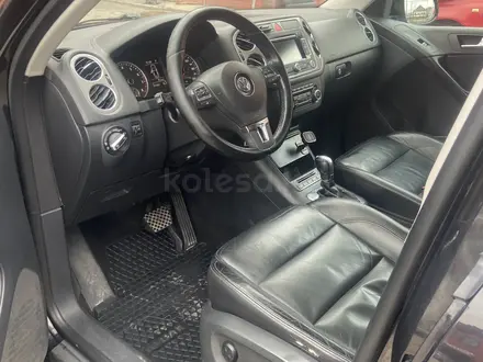 Volkswagen Tiguan 2011 года за 6 500 000 тг. в Шымкент – фото 12