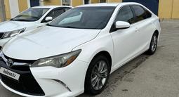 Toyota Camry 2015 года за 10 200 000 тг. в Атырау