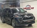 Toyota Highlander 2021 года за 26 950 000 тг. в Астана