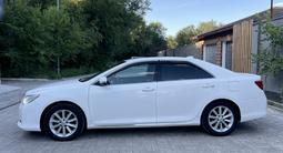 Toyota Camry 2014 годаfor6 350 000 тг. в Актобе – фото 5
