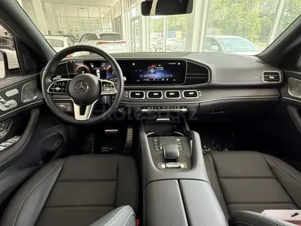 Mercedes-Benz GLS 450 2023 года за 68 000 000 тг. в Алматы – фото 12