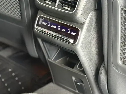 Mercedes-Benz GLS 450 2023 года за 68 000 000 тг. в Алматы – фото 21