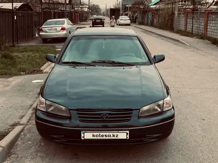 Toyota Camry 1997 года за 4 500 000 тг. в Алматы – фото 2