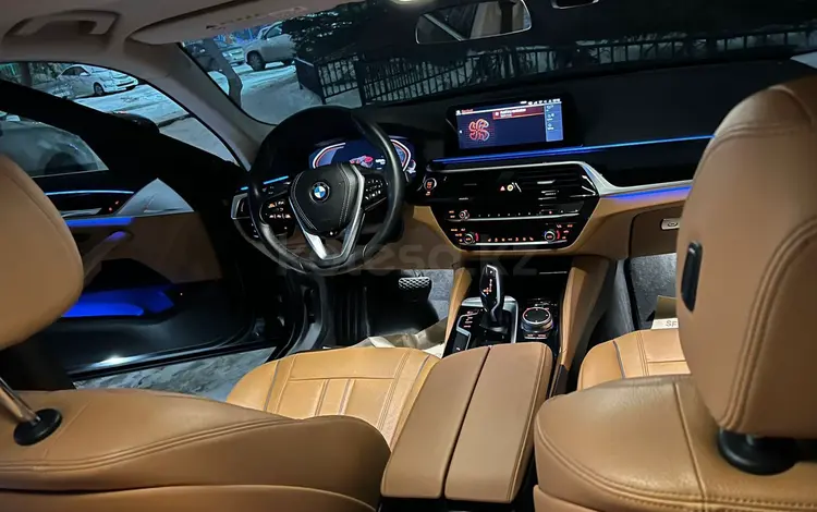 BMW 530 2020 года за 19 200 000 тг. в Астана