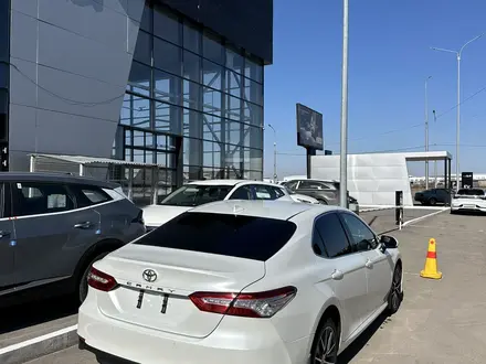 Toyota Camry 2021 года за 16 100 000 тг. в Караганда – фото 6