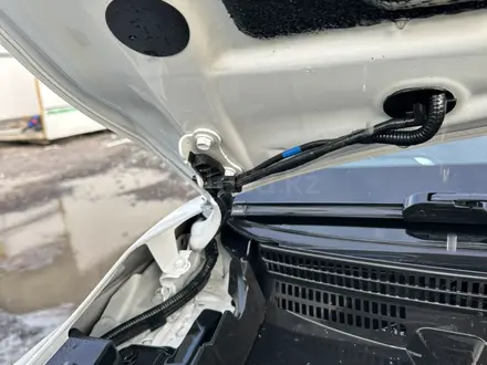 Toyota Camry 2021 года за 16 100 000 тг. в Караганда – фото 17