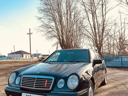 Mercedes-Benz E 200 1997 года за 2 500 000 тг. в Кокшетау