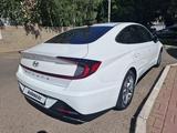 Hyundai Sonata 2021 годаүшін12 999 999 тг. в Астана – фото 4