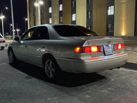 Toyota Camry 2000 года за 2 900 000 тг. в Кызылорда – фото 2