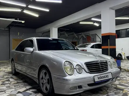 Mercedes-Benz E 280 1999 года за 4 500 000 тг. в Шымкент – фото 2