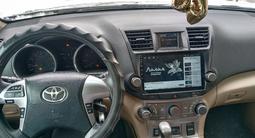 Toyota Highlander 2012 года за 12 500 000 тг. в Жезказган – фото 5