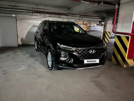 Hyundai Santa Fe 2021 года за 14 500 000 тг. в Алматы – фото 3