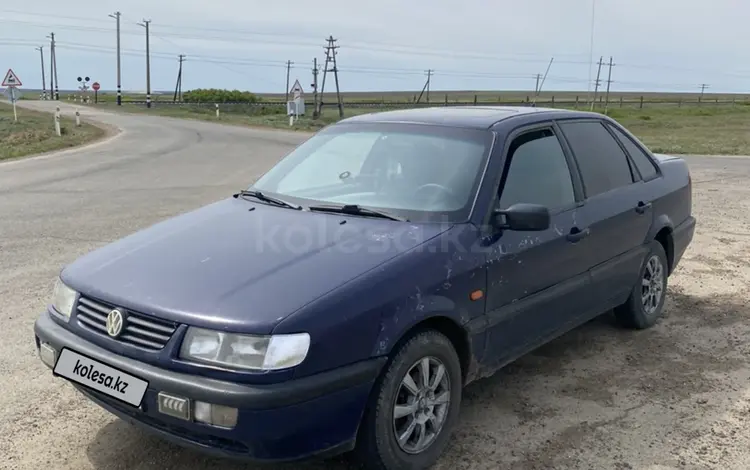 Volkswagen Passat 1994 года за 1 200 000 тг. в Уральск