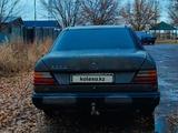 Mercedes-Benz E 230 1989 годаүшін700 000 тг. в Талдыкорган – фото 2