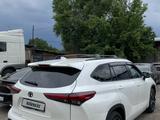 Toyota Highlander 2021 года за 24 700 000 тг. в Алматы – фото 4