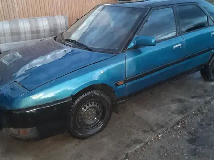 Mazda 323 1992 года за 650 000 тг. в Семей – фото 2