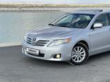 Toyota Camry 2010 года за 9 000 000 тг. в Шымкент – фото 2