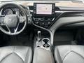 Toyota Camry Prestige 2021 года за 14 890 000 тг. в Алматы – фото 12