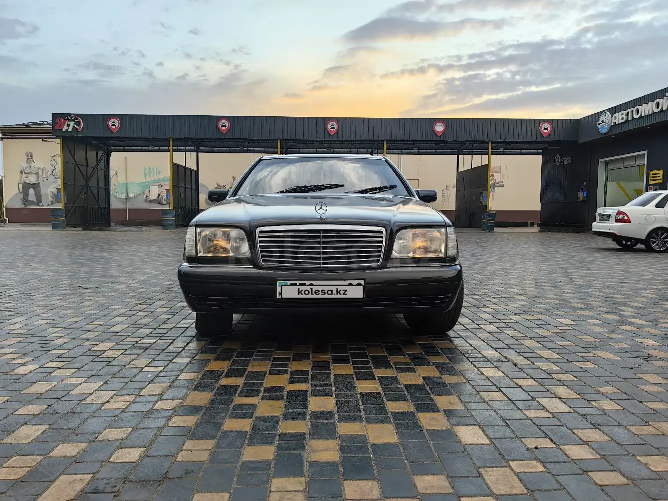 Mercedes-Benz S-Class, 1996