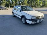 Volkswagen Golf 1992 годаүшін1 300 000 тг. в Алматы