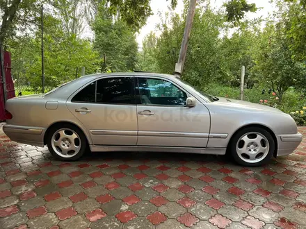 Mercedes-Benz E 320 2000 года за 5 500 000 тг. в Алматы – фото 6