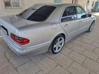 Mercedes-Benz E 320 2001 года за 5 500 000 тг. в Жанаозен