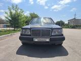 Mercedes-Benz E 280 1993 годаүшін2 200 000 тг. в Тараз