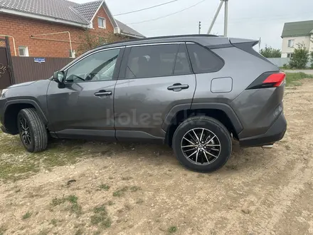 Toyota RAV4 2019 года за 12 300 000 тг. в Уральск – фото 23