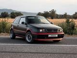 Volkswagen Golf 1993 года за 2 100 000 тг. в Алматы