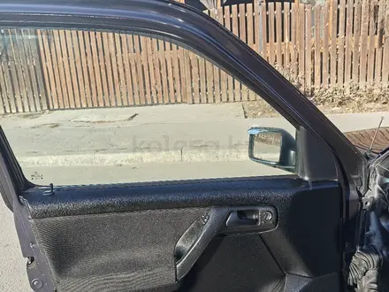 Volkswagen Golf 1995 года за 2 200 000 тг. в Алматы – фото 4