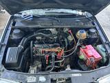 Volkswagen Vento 1993 года за 960 000 тг. в Караганда – фото 4