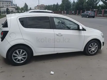 Chevrolet Aveo 2014 года за 3 500 000 тг. в Алматы – фото 4