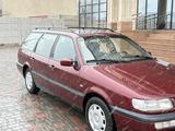 Volkswagen Passat 1996 года за 2 850 000 тг. в Тараз – фото 2