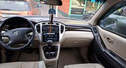 Toyota Highlander 2001 года за 5 500 000 тг. в Петропавловск – фото 2