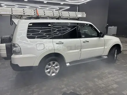 Mitsubishi Pajero 2010 года за 9 500 000 тг. в Атырау – фото 2