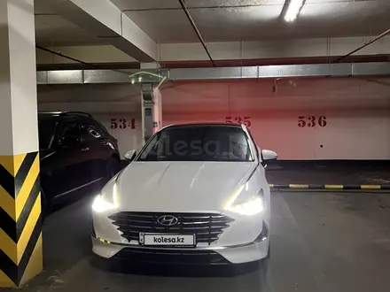 Hyundai Sonata 2021 года за 9 500 000 тг. в Алматы – фото 4