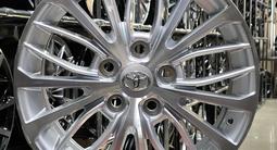CAMRY на 16 НОВЫЕ ДИСКИ за 170 000 тг. в Астана – фото 2