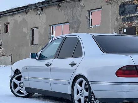 Mercedes-Benz E 320 1998 года за 3 500 000 тг. в Караганда – фото 11