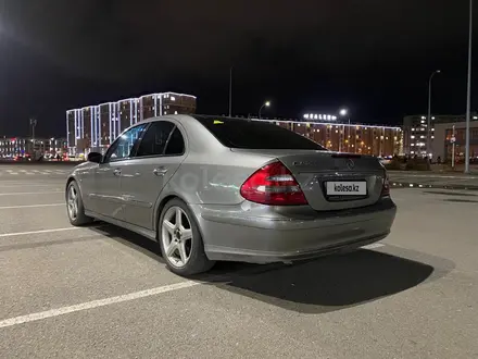 Mercedes-Benz E 350 2005 года за 5 000 000 тг. в Актау – фото 5