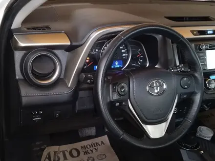 Toyota RAV4 2015 года за 15 000 000 тг. в Шымкент