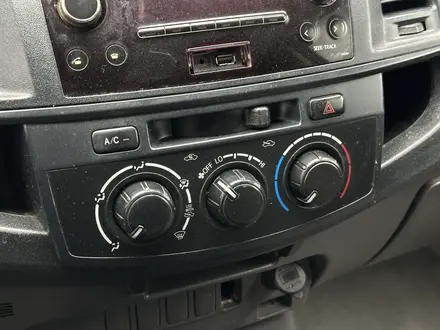 Toyota Hilux 2011 года за 6 300 000 тг. в Атырау – фото 20