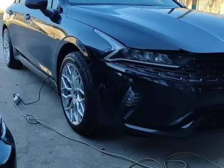 Kia K5 2022 года за 9 200 000 тг. в Шымкент