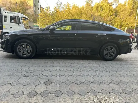 Kia K5 2022 года за 9 200 000 тг. в Шымкент – фото 28