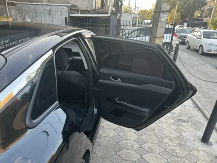Kia K5 2022 года за 9 200 000 тг. в Шымкент – фото 7