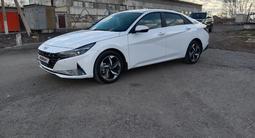 Hyundai Elantra 2023 годаfor11 000 000 тг. в Астана – фото 2