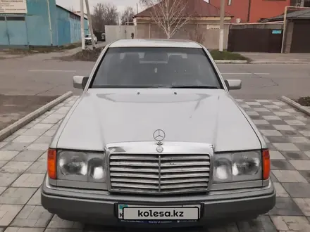 Mercedes-Benz E 200 1990 года за 2 200 000 тг. в Тараз – фото 3