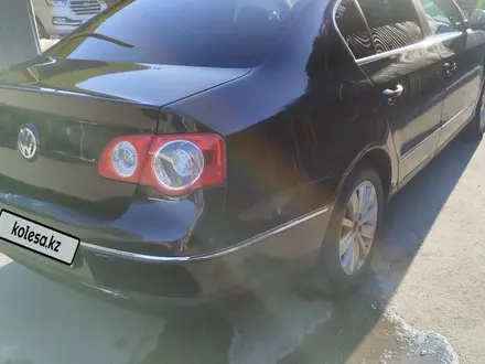 Volkswagen Passat 2006 года за 3 200 000 тг. в Алматы – фото 2