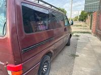 Volkswagen Caravelle 1993 года за 2 777 000 тг. в Алматы