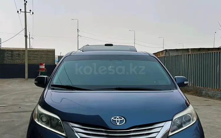 Toyota Sienna 2015 годаүшін12 000 000 тг. в Атырау